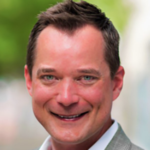 marty becker headshot