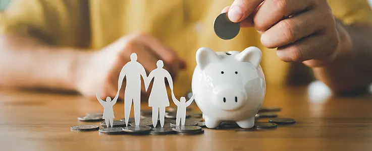 financial planning piggy bank family